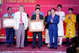 Nghệ nhân Phạm Trọng Tuấn lập Kỷ lục Việt Nam với 43 pho tượng đồng