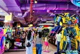 Dịp lễ 30-4, 1-5: Gigamall kín khách, giới trẻ đổ xô "check-in" khu giải trí công nghệ Gigaversal