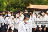 Vì sao kỳ thi này được gọi là "cánh cửa đổi đời" của hàng vạn học sinh?