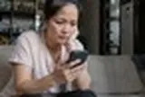 "Vào điện thoại của con xem tin nhắn mới tá hoả..." - Có gì mà bà mẹ Hà Nội hốt hoảng cảnh báo các phụ huynh khác thế này?