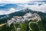 Việt Nam có 1 “ngôi làng Pháp” nằm ở độ cao 1.487m, mát mẻ quanh năm: Từng 6 năm liên tiếp thắng giải “hàng đầu châu Á”
