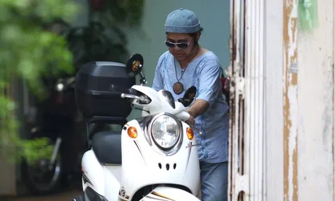 Nghệ sĩ Bạch Long bị tông xe tuổi U70, nứt xương mặt, sức khỏe hiện ra sao?