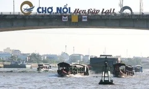 Phó Chủ tịch Cần Thơ: Hướng đến khai thác chợ nổi cả ngày lẫn đêm