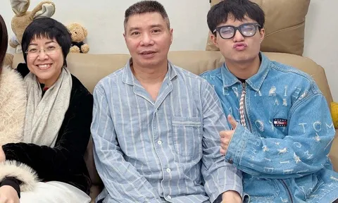 MC Thảo Vân và con trai tới thăm NSND Công Lý ngày cuối năm