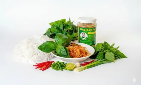 Mắm bằm Hòa Long thơm nồng vị biển