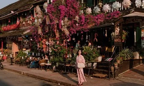 Cặp đôi Đà Nẵng mách kinh nghiệm lái ô tô du lịch Lào 8 ngày với 15 triệu đồng