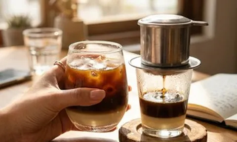 Nốt lặng giữa bản nhạc ồn ào