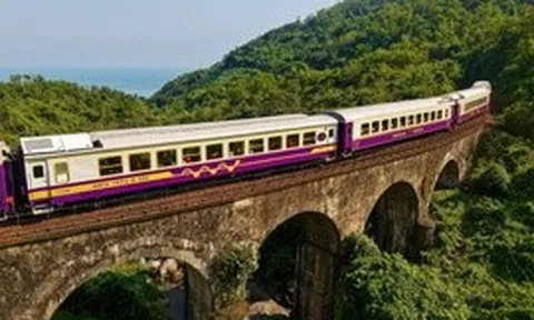 'Khoác áo mới' cho đoàn tàu Hành trình kết nối di sản miền Trung