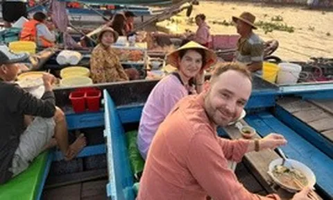 Làm gì để khơi thông 'mạch sống' du lịch đường sông Cần Thơ?