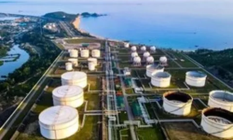 Kinh doanh xăng dầu: Người thắng lớn, kẻ lỗ nặng