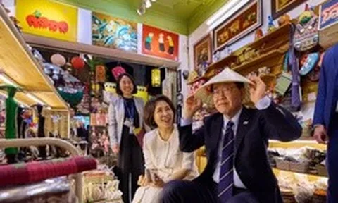 Món đồ 20.000đ đích thân Tổng thống Hàn Quốc mua ở Việt Nam: Rất nhiều người cũng từng mua
