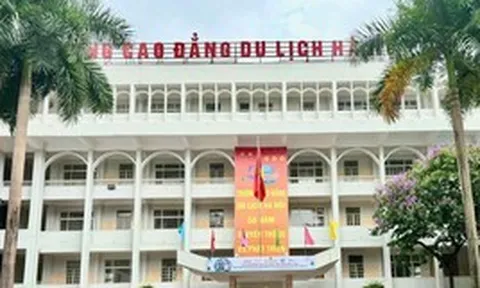 Vụ sinh viên phản ánh tiền tập luyện A80 chỉ 940.000: Hiệu trưởng bất ngờ nói "chỉ là hiểu lầm"