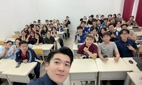Chủ tịch Đỗ Quang Vinh bất ngờ làm "thầy giáo"