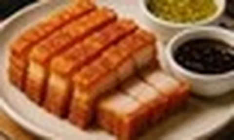 Bí mật đằng sau miếng thịt quay da nổ giòn rụm: Tại sao "cặp bài trùng" này có thể thay thế mọi loại gia vị đắt tiền?