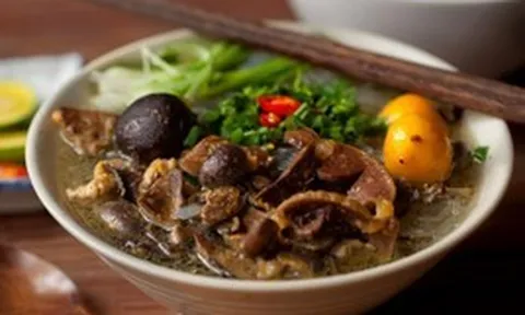 Loại miến không trắng tinh lại được chứng nhận là loại "chuẩn", người ăn nhận xét: Khác hẳn hàng siêu thị