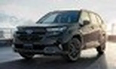 Subaru Forester 2026 ra mắt: Giá quy đổi từ 638 triệu đồng, bản ‘base’ cắt giảm nhưng vẫn xịn, 2 tùy chọn động cơ, có máy hybrid sắp về Việt Nam