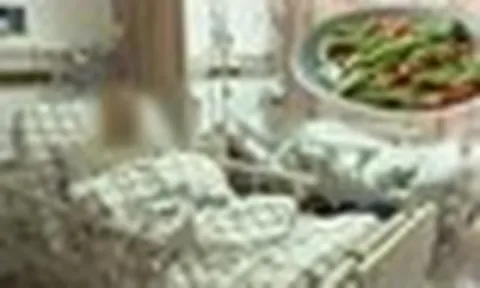 2 vợ chồng nhập viện cấp cứu sau khi ăn 1 loại rau quả: 5 thực phẩm có vị đắng nấu chín nhừ cũng đừng ăn