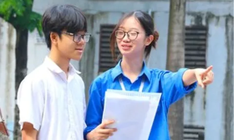 Hơn 124.000 thí sinh Hà Nội bước vào môn Toán, khép lại kỳ thi vào lớp 10 công lập