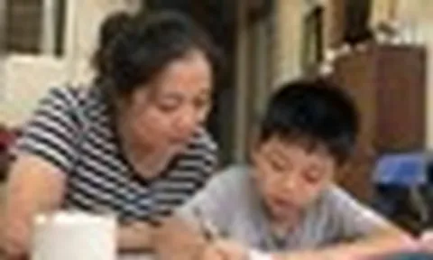 Chỉ dạy đúng 2 câu mà người mẹ này giúp con đỗ ĐH nổi tiếng: Hiệu quả hơn 100 lời khen, giúp trẻ vững vàng cả đời!