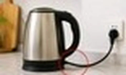 Vì sao dây điện của ấm siêu tốc thường rất ngắn?