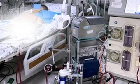Nhiễm virus cúm thông thường nhưng bé trai 11 tuổi vẫn bị sốc tim nguy kịch, BS khuyến cáo một việc phụ huynh không được TỰ Ý LÀM khi con bị cảm sốt