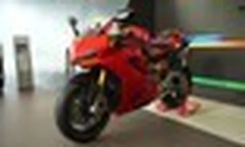 Ducati Panigale V2 S mang động cơ nhẹ nhất lịch sử hãng về Việt Nam