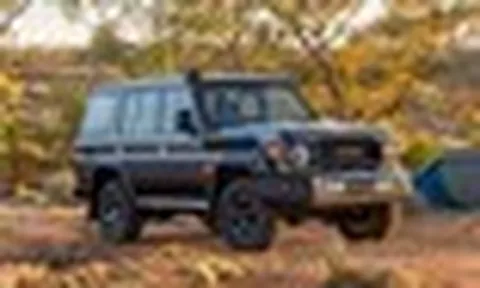 Bán tải, SUV Toyota LandCruiser bản cổ điển lại được mở bán: Thêm bình chứa dung dịch giống Ranger, máy 2.8L như Hilux, dễ ‘hot’ trở lại