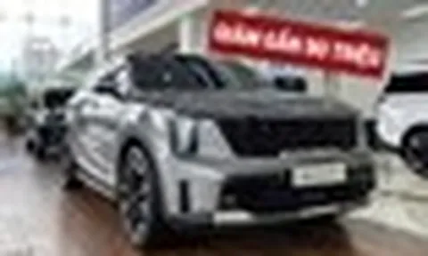 Kia Sorento xả kho tại đại lý, giảm gần 90 triệu đồng, giá thực tế nay đã có thể cạnh tranh Santa Fe, Everest