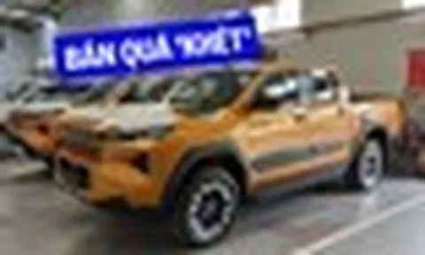 Toyota Hilux lần thứ hai trong năm bán vượt Ranger, lên ngôi vua doanh số bán tải tháng 6 tại Việt Nam với 1.000 xe bán ra