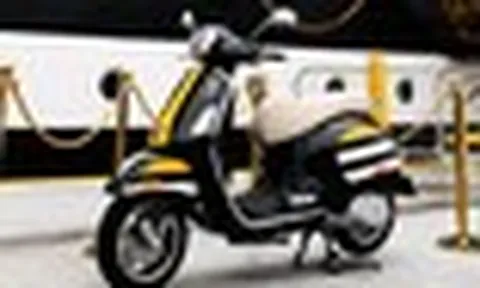 Vespa GTS bản độc nhất vô nhị ra mắt: Lấy cảm hứng từ tàu hải quân 95 năm tuổi, yên xe bọc loại vải đặc biệt chưa từng xuất hiện từ trước đến nay