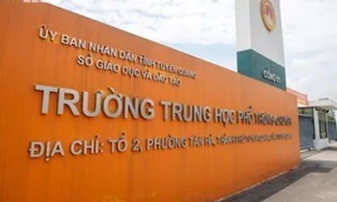 Khởi tố thêm Hiệu trưởng trường chuyên Tuyên Quang và 6 người trong vụ 147 điểm 10 môn Toán