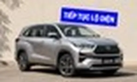 Toyota Innova Cross 2027 lộ nội thất trên đường thử: Màn hình lớn hơn, hứa hẹn nâng cấp hàng loạt tiện nghi