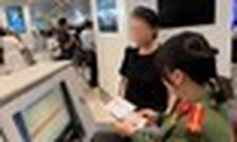 Nhiều ngày trước, một hành khách mang quốc tịch Trung Quốc bị chặn lại ở cửa khẩu sân bay Nội Bài