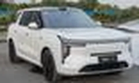 Tin xe 2/8: MG IM8 chạy điện hơn 400 km, Lexus LX 700h đầu tiên về Việt Nam