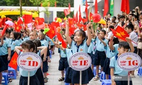 Dự kiến đưa tiếng Anh là môn học bắt buộc từ lớp 1