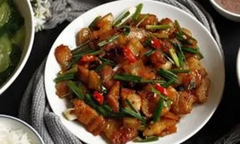 Cùng 1 công thức, tại sao thịt rang cháy cạnh ngoài hàng luôn ngon hơn, sai lầm nằm ở bước đầu tiên