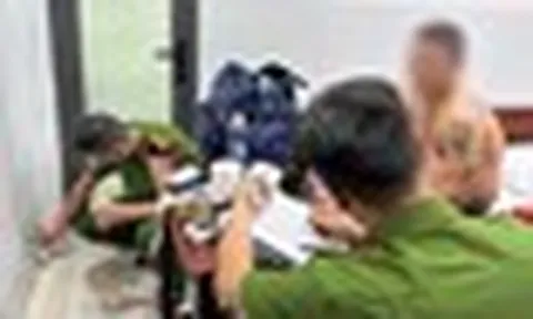 50 cán bộ, chiến sĩ công an xuyên đêm kiểm tra cơ sở kinh doanh karaoke, lưu trú