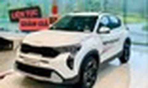 Kia Sonet lại tạo 'đáy' mới, giá thực tế chưa đến 440 triệu