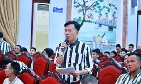 Trực tiếp giải đáp vướng mắc cho phạm nhân tại Trại giam Phú Sơn 4