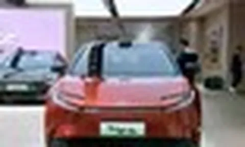 Toyota sắp nhập cuộc đua xe điện EREV
