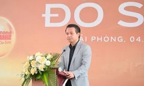 Chủ tịch Nguyễn Vĩnh Phúc SN 1993 xuất hiện, 2 công ty hơn 50 năm tuổi trên sàn 'biến hình' với loạt DA bất động sản 10.000 tỷ
