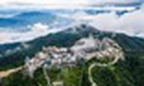 Việt Nam có 1 “ngôi làng Pháp” nằm ở độ cao 1.487m, mát mẻ quanh năm: Từng 6 năm liên tiếp thắng giải “hàng đầu châu Á”