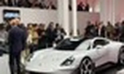 Siêu xe đầu bảng mới của Porsche lộ diện