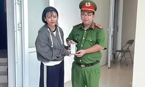 Giao dịch 1,4 tỷ đồng bất ngờ chuyển vào tài khoản Lê Thị Lan lúc 23 giờ