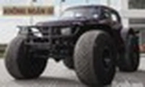 Anh em chơi Lada Niva tại Việt Nam có thể tham khảo bản 'chân voi' chất chơi này: Máy bé hạt tiêu nhưng cày bùn, lội nước như chơi