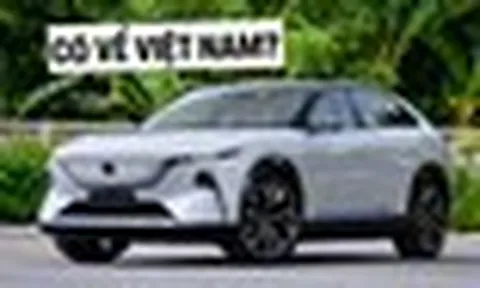 Mazda CX-6e ra mắt gần Việt Nam: Giá quy đổi từ 963 triệu đồng, lớn hơn CX-5, dáng coupe sành điệu, chạy 555km/sạc