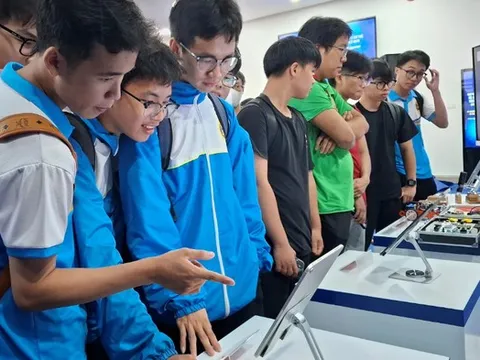 Bỏ quy đổi IELTS, trường đại học đầu tiên điều chỉnh phương thức xét tuyển