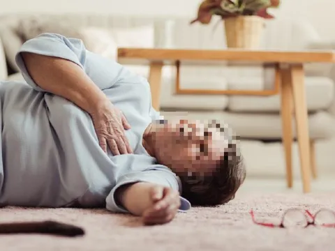 Người phụ nữ 61 tuổi tử vong vì một thói quen ăn uống "quen mặt" ai cũng dễ mắc phải