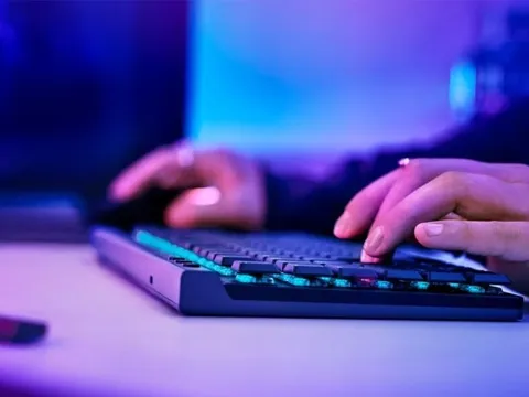 Chơi game suốt 4 ngày 3 đêm, nam sinh viên đột nhiên hét lên rồi bất tỉnh