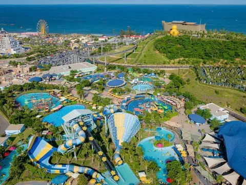 Kết nối du lịch “biển xanh – ngàn hoa – đại ngàn” bằng hành trình đường bộ